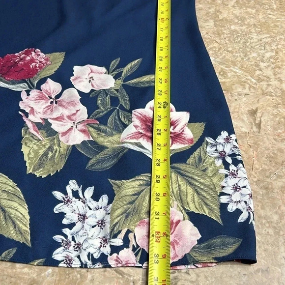 Le Château dress women SM.Blue,floral,long sleeve,bell sleeve,criss cross back - Picture 14 of 14